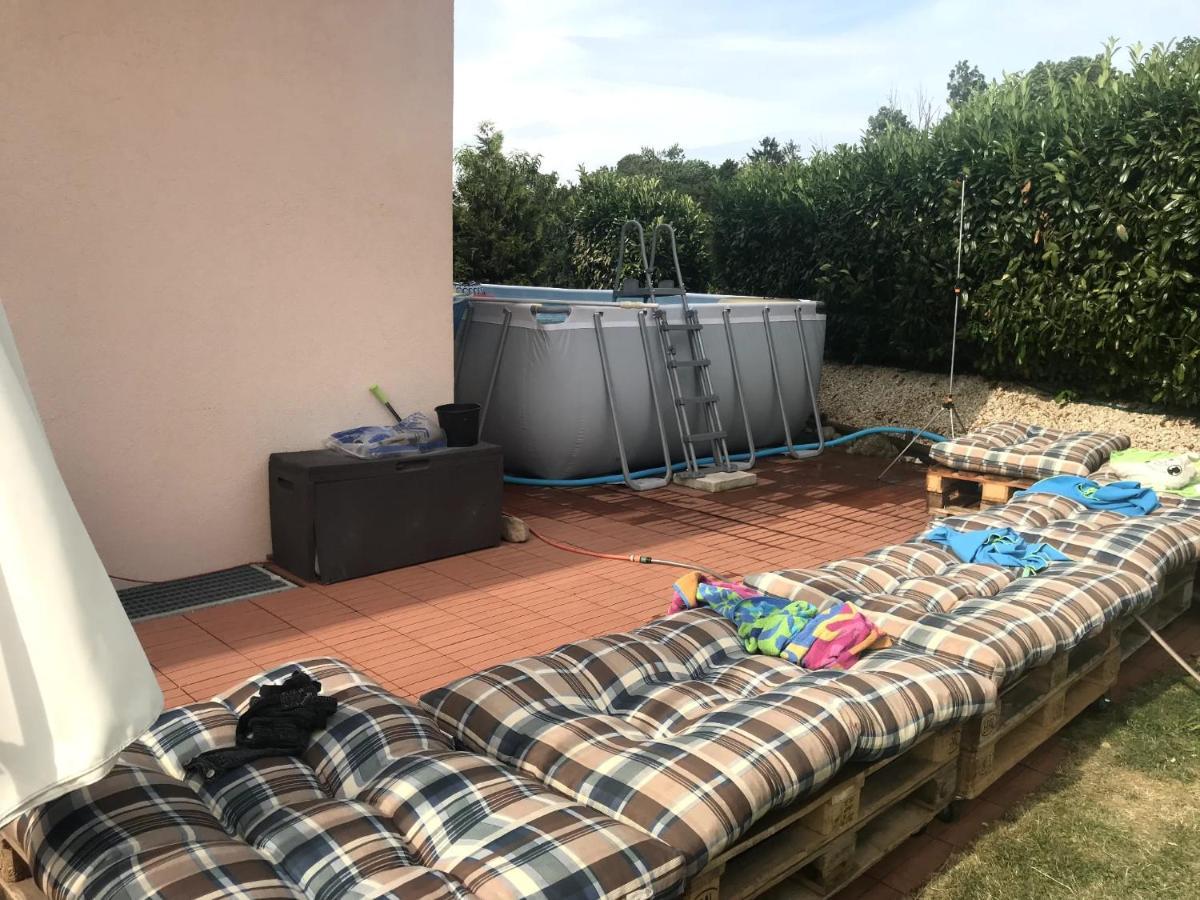 Ravissant Studio neuf, entièrement equipé, fonctionnel de 40 m2 avec entrée indépendante dans la campagne campagnes Massonnens Esterno foto