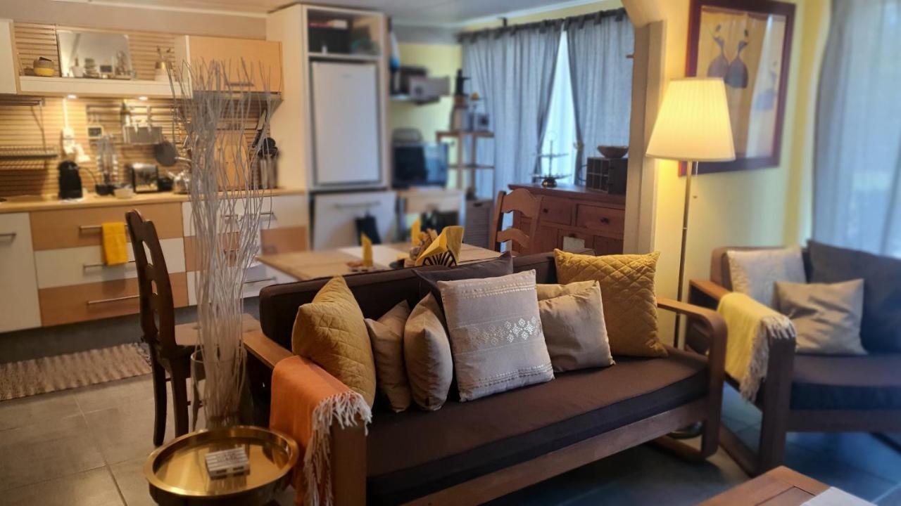 Ravissant Studio neuf, entièrement equipé, fonctionnel de 40 m2 avec entrée indépendante dans la campagne campagnes Massonnens Esterno foto